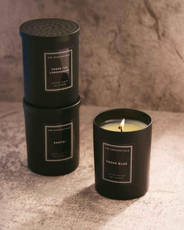 Our Limited Edition Candles are the perfect way to relax or make a meaningful gift for someone special. 💛

Each candle is hand poured in the USA and burns for approximately 70 hours.

Best of all, they’re now 40% off for a limited time. Shop yours at our profile link. 
.
.
.
#limitededition #limitededitioncandle #fragrances