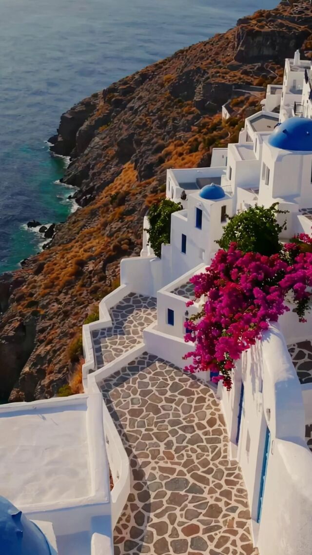 🌊 Let our refreshing and relaxing summer fragrances transport you to your favorite travel memories.

Try the sparkly fragrance of Aegean Summer, bright and uplifting Sunny Citrus, or serene Ocean Aria.
.
.
#summerfragrances #summerscents #homediffuser