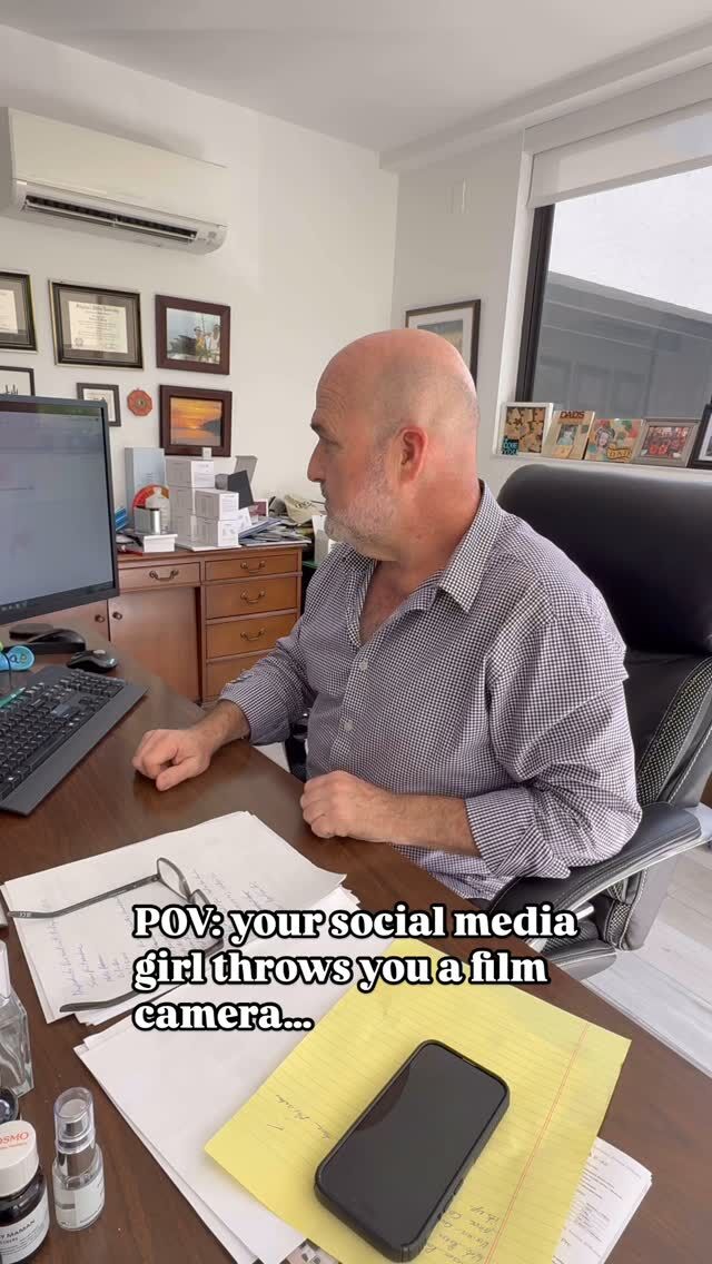 Sometimes our boss likes to get a little snappy, if you know what we mean😉📸

#fyp